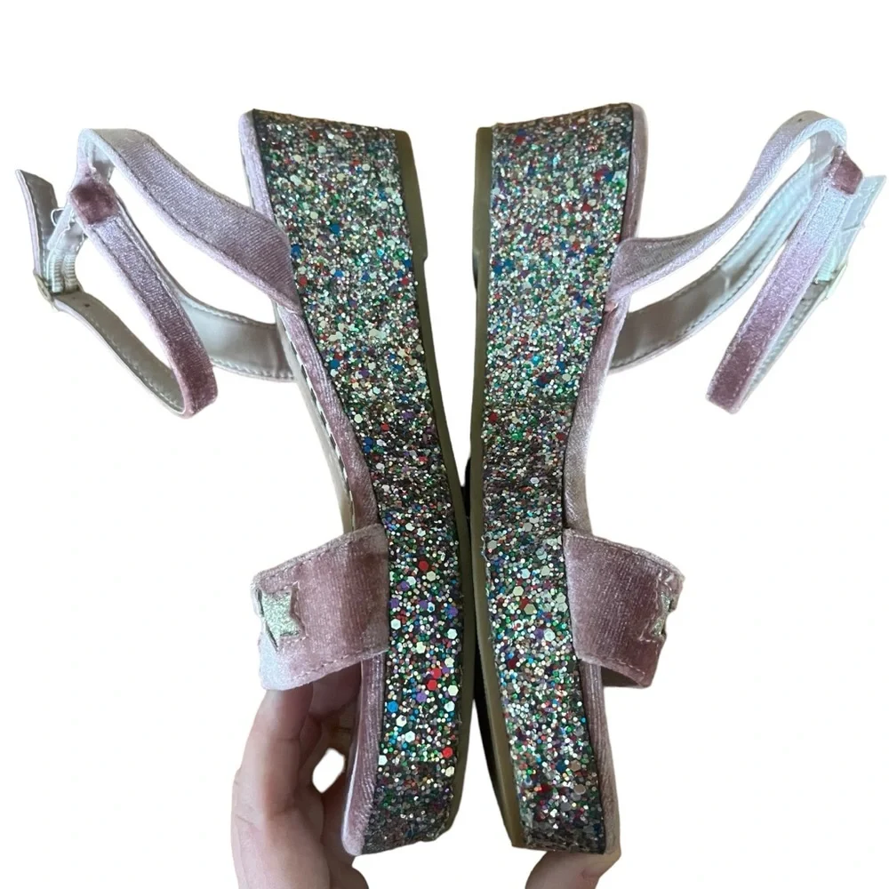 Betsey Johnson 5 Kenna Velvet Sparkle Sandals Stars Straps Boho Pink‎ Heel Wedge